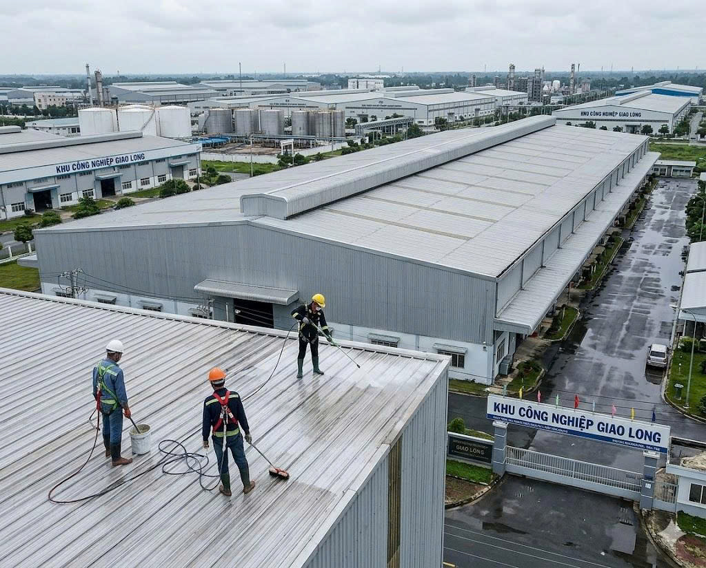 Vệ sinh mái tôn các khu công nghiệp