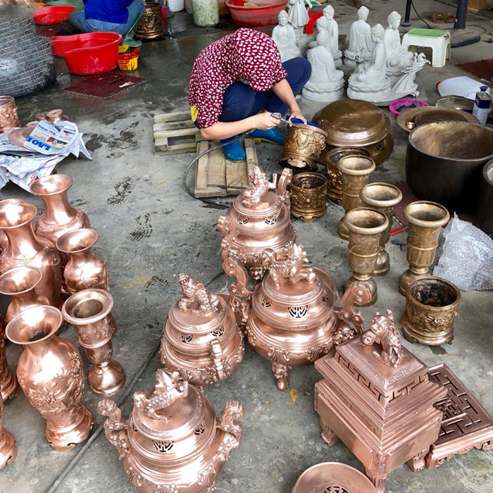 Đánh bóng đồ đồng