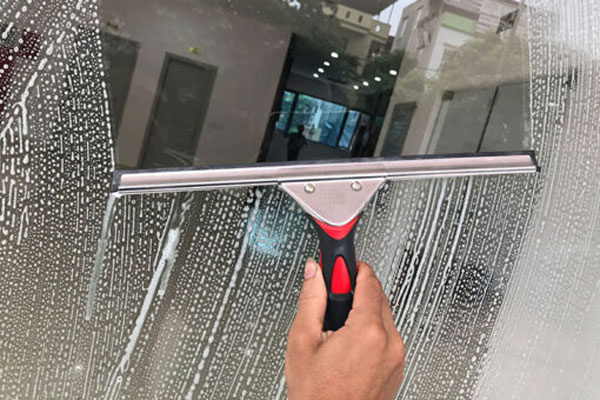Bộ dụng cụ lau kính trên cao