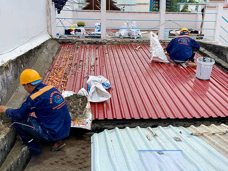 Top 5 dịch vụ vệ sinh mái tôn nhà xưởng chuyên nghiệp tại tphcm